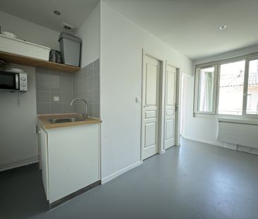 Location Appartement 1 pièce 13m² GRENOBLE 38000 - Photo 3