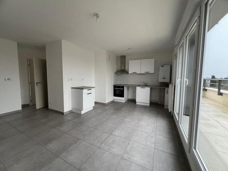 Location Appartement 2 pièces 36m² FLEURY LES AUBRAIS 45400 - Photo 4