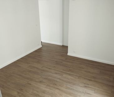 Maison - 3 pièces - 49,53 m² - Laval - Photo 1