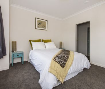 Modern Apartment in Papakura - Photo 2