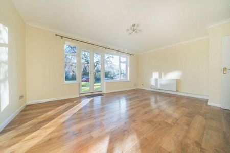 2 bedroom maisonette to rent - Photo 5