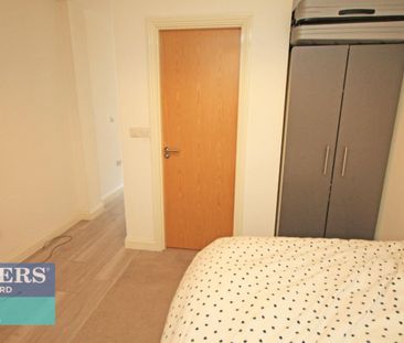 1 bedroom Flat To Let - Photo 6