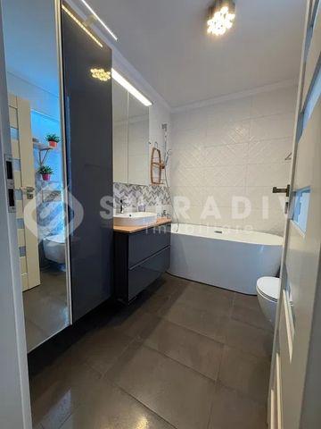 Apartament modern, terasa, parcare subterana, bloc nou cu lift- Intre Lacuri - Fotografie 4