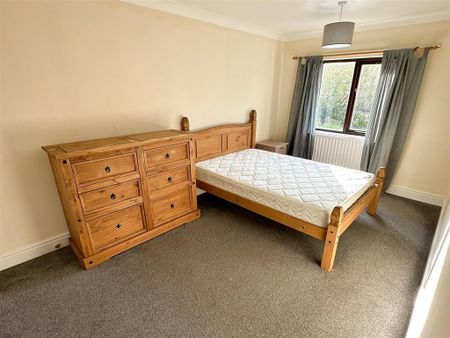 2 bedroom semi-detached house to rent - Photo 4