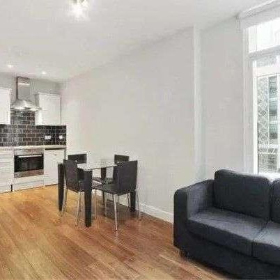 Flat, Warren Court, Euston Road, London, NW1 - Photo 4