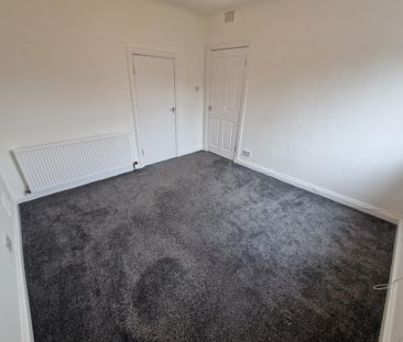 2 bedroom ground floor flat to rent - Photo 4