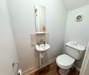 4 bedroom detached house to rent - Photo 1