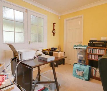 4 bedroom detached house to rent - Photo 2