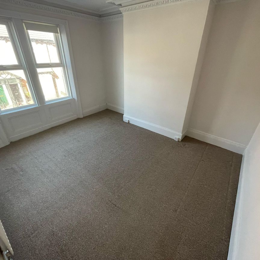 3 bed flat to rent in Croydon Road, Newcastle upon Tyne, NE4 - Photo 1