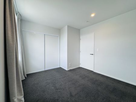 5A Malaga Crescent, Harewood - Photo 3