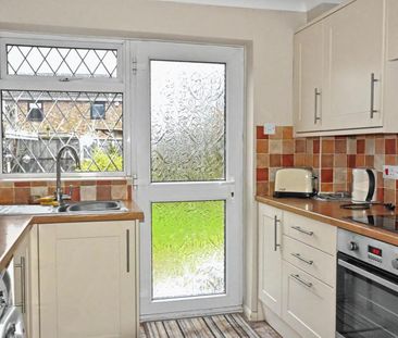 Moray Close, Stamford, PE9 - Photo 4