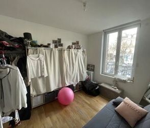 Location Appartement 3 pièces 57 m2 à Saint-Quentin - Photo 4