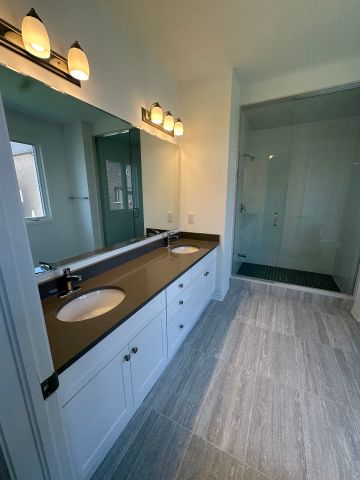 For Lease - 1324 Garthdale Street, Pickering, Ontario - Photo 3