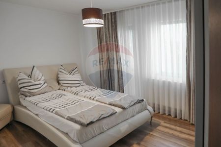 Casă cu 4 camere, de închiriat în cartierul Tineretului - Fotografie 2