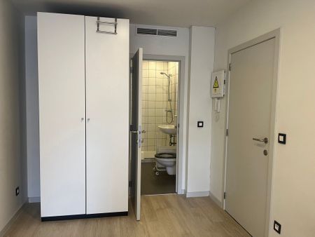 Instapklare studentenkamer met eigen badkamer op top ligging - Photo 2