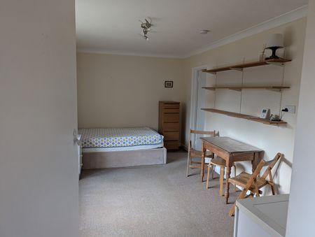Studio Flat, Lingdale Place, SO17 - Photo 2