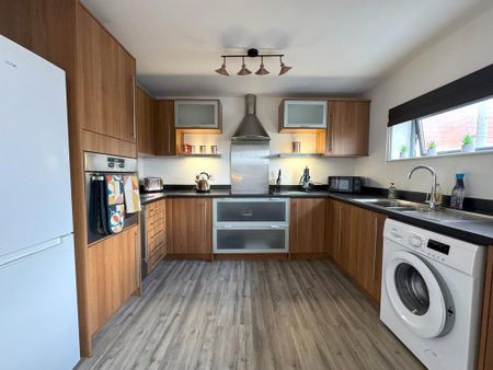 2 bedroom apartment to rent - Photo 5