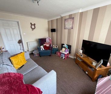 2 bedroom terraced house to rent - Photo 3