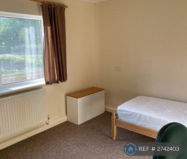 3 bedroom flat to rent - Photo 5