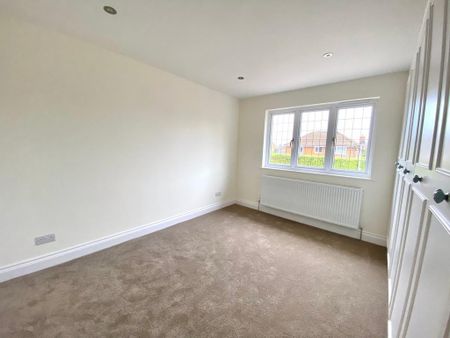 4 bedroom detached house to rent - Photo 5