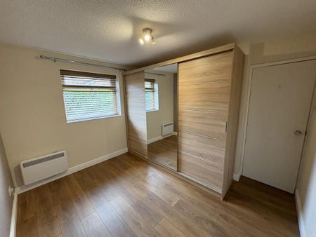 1 bedroom flat to rent - Photo 5