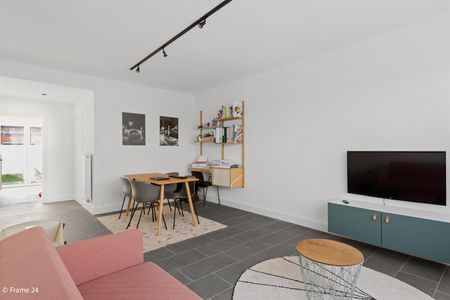 Gelijkvloers appartement met terras en tuin. - Photo 2