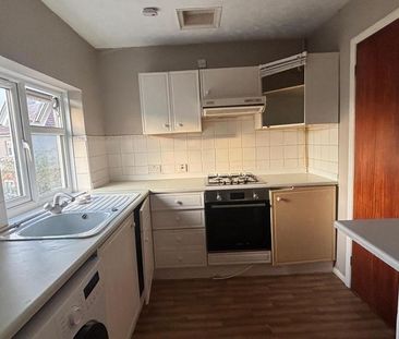 2 bedroom maisonette to rent - Photo 4