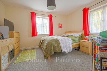 3 bedroom terraced house to rent - Photo 4