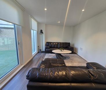 3 bedroom apartment to rent - Photo 2