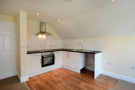 1 bedroom maisonette to rent - Photo 3