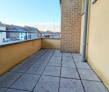 RUIM DUPLEX APPARTEMENT MET TERRAS EN AUTOSTAANPLAATS - Photo 3