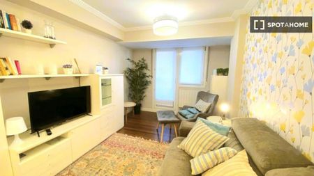 3 room luxury Apartment for rent in Bilbao, Basque Country - Photo 4