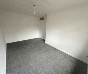 3 bedroom House To Let - Photo 6