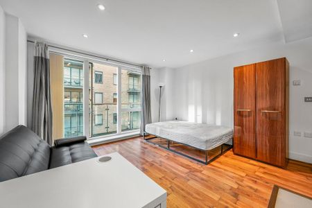 Studio to rent - Photo 4