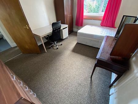 196 Tang Hall Lane - Photo 4