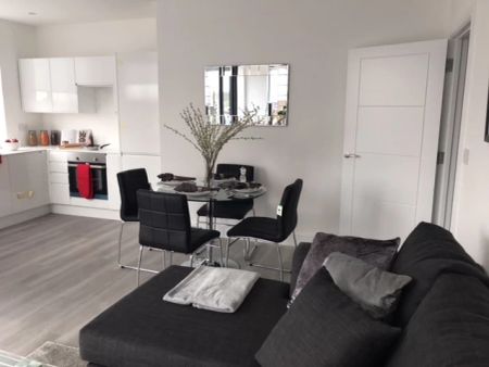 1 Bedroom Flat - Photo 5