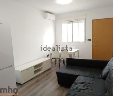 Alquiler de piso en Calle Rambla - Photo 1