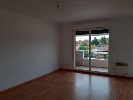 Location Appartement 2 pièces 42m² - Photo 2