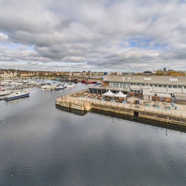 2 bedroom apartment to rent - Photo 1