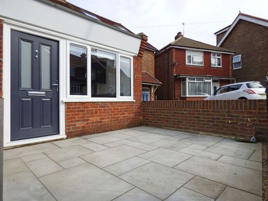 Cyprus Road, Burgess Hill, RH15 - Photo 1