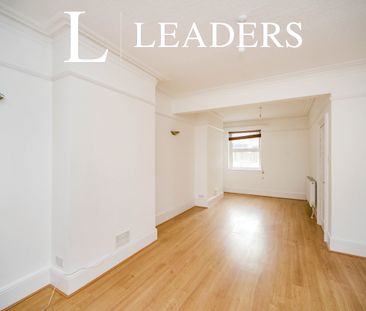3 bedroom mid-terrace to rent Shelley Road, Hove - Photo 4