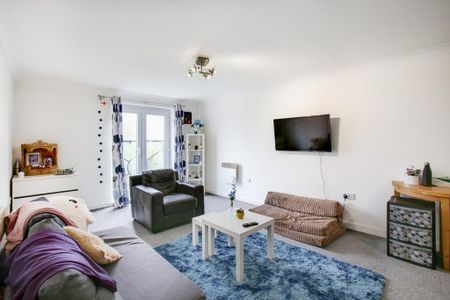 2 bedroom flat to rent - Photo 3