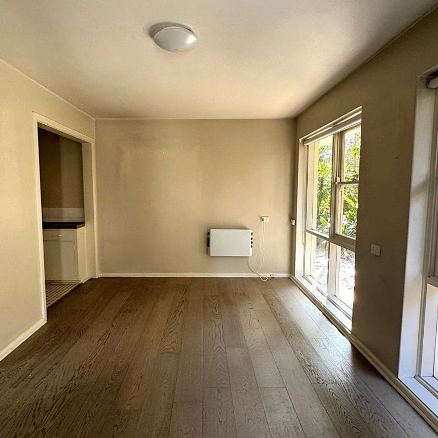 Tranquil Ground-Floor Living in the Heart of South Yarra - Photo 1