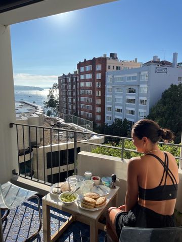 Elizabeth Bay - Photo 3