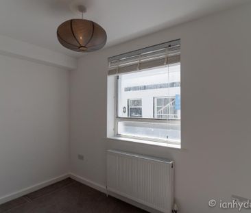 2 bedroom ground floor flat to rent - Photo 4