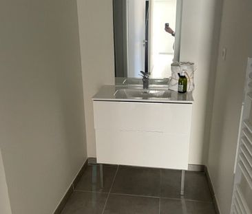 Location Appartement 3 pièces 61m² ROQUES 31120 - Photo 5