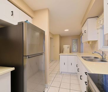 For Lease - 174 Roxanne Crescent, Toronto, Ontario - Photo 5