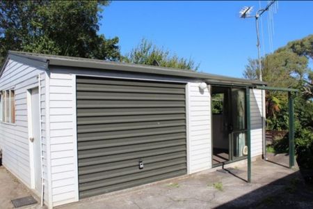 Cozy studio unit attached garage. - Photo 5