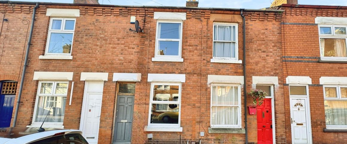 2 bed terraced house to rent in Oxford Road, Leicester - Photo 1