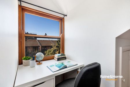 Ultra convenient position - Photo 3